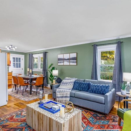 New River Gorge Cottage W Hot Tub, Fire Pit, Grill Oak Hill Exterior foto